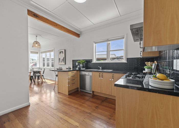  at 327 Botanical Road, West End, Palmerston North, Manawatu / Whanganui