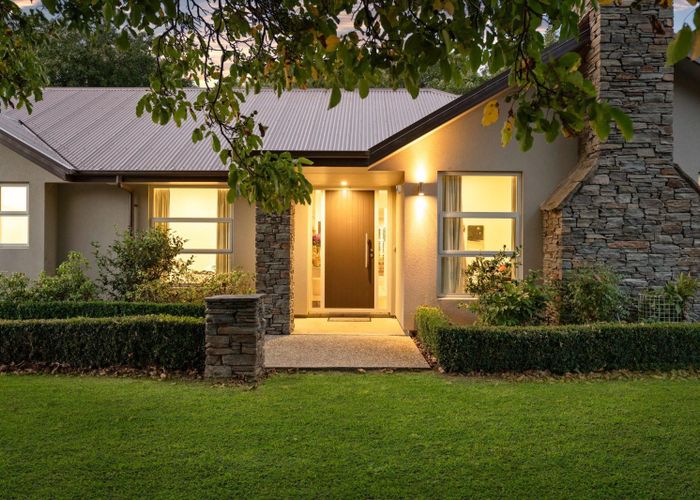  at 8 Crawford Place, Lake Hayes, Queenstown