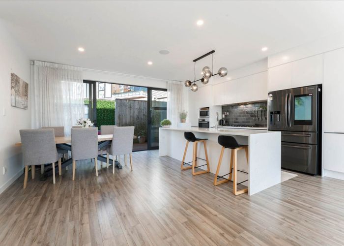  at 74D Langana Avenue, Browns Bay, North Shore City, Auckland