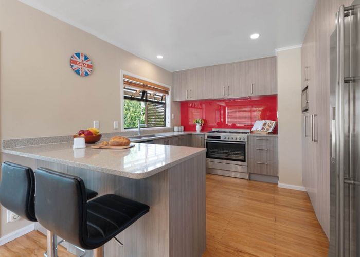  at 20 Willoughby Avenue, Howick, Manukau City, Auckland