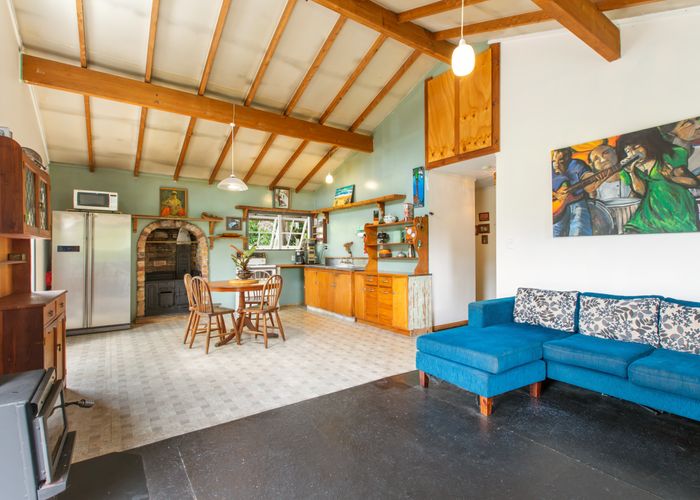  at 118 Victory Road, Laingholm, Auckland