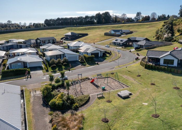  at 75 Whakaturou Crescent, Pyes Pa, Tauranga