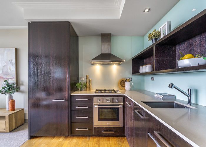  at 2E/24 James Cook Crescent, Remuera, Auckland