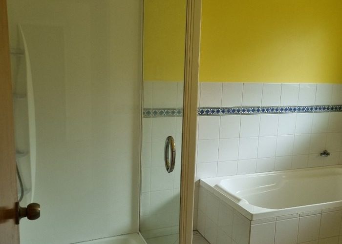  at 42 Barnhill Crescent, Papakura, Papakura, Auckland