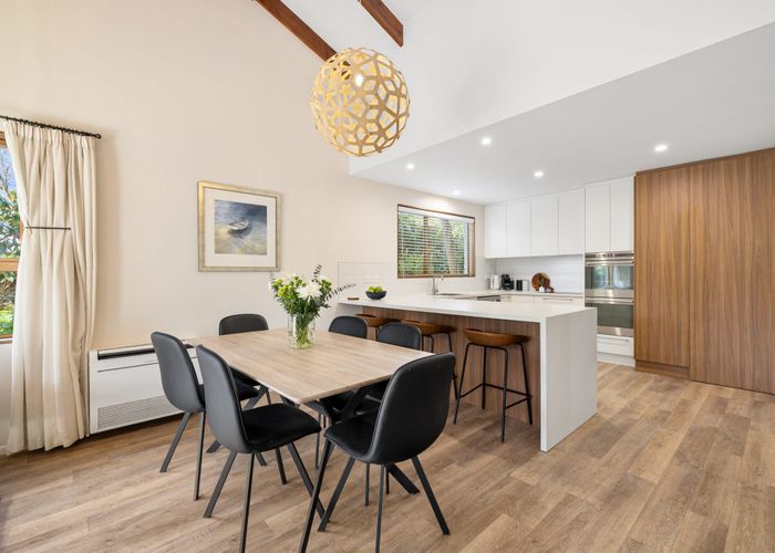  at 27 Highland Place, Avonhead, Christchurch City, Canterbury