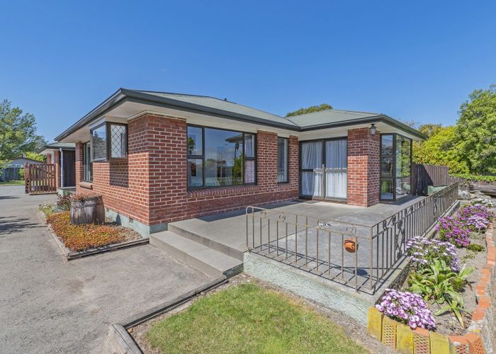  at 12 Longden Street, Darfield, Darfield