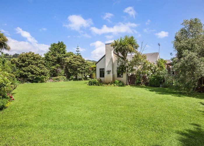  at 8 Conifer Court, Raumati Beach, Paraparaumu