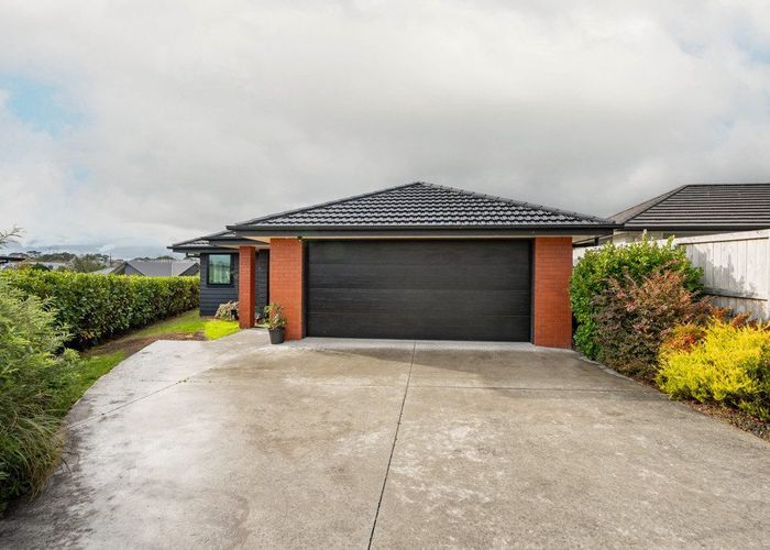 at 14 Te Tiireke Drive, Glenview, Hamilton, Waikato