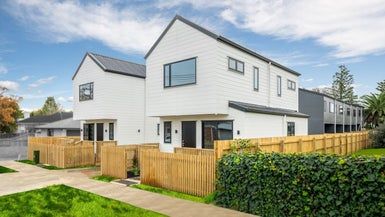  at 1/19 Calvert Avenue, Mangere East, Auckland