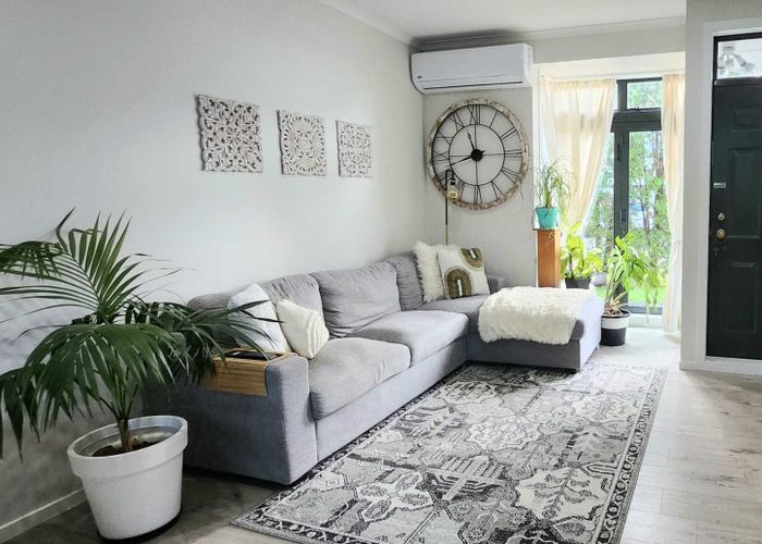  at 47/1 Ambrico Place, New Lynn, Waitakere City, Auckland