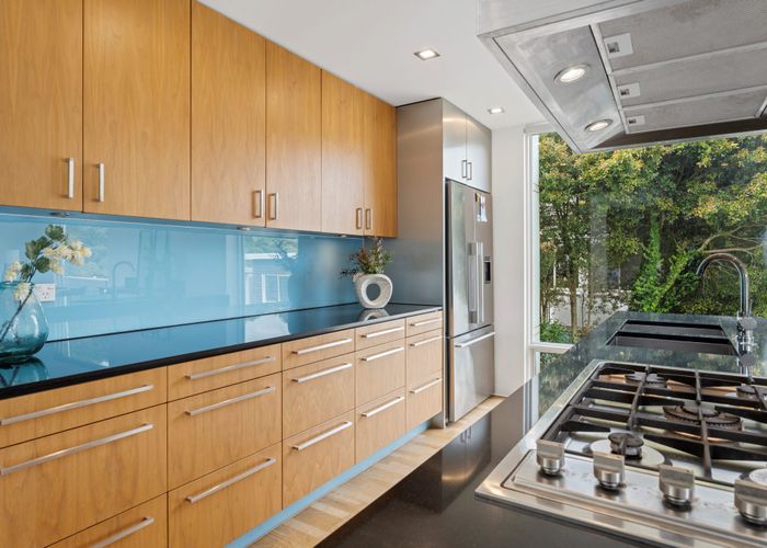  at 2/21 Birdwood Crescent, Parnell, Auckland