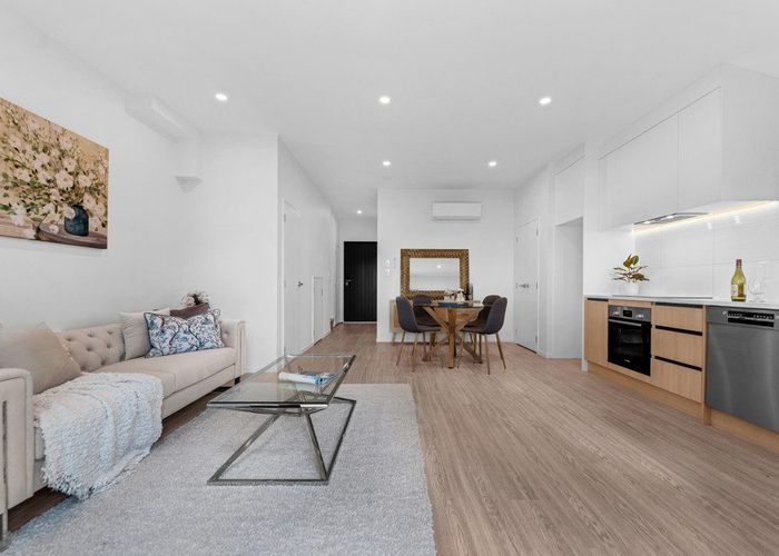  at 4/9 Peace Avenue, Mount Wellington, Auckland City, Auckland