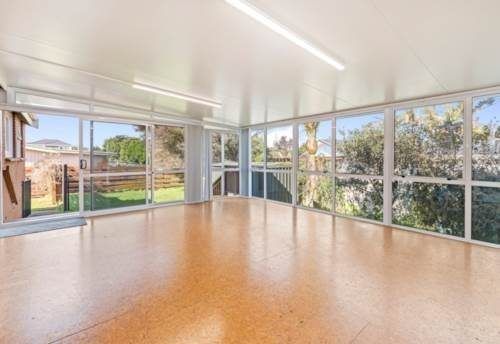  at 2/187 Bucklands Beach Road, Bucklands Beach, Manukau City, Auckland