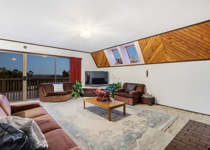  at 4 Puketaha Road, Swanson, Auckland