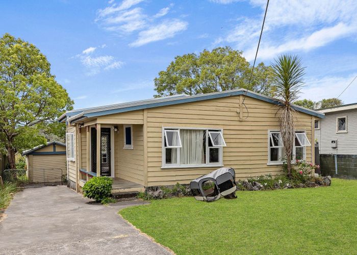  at 26 Woodglen Road, Glen Eden, Waitakere City, Auckland