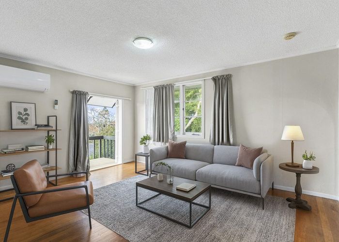  at 2/214 Campbell Road, Greenlane, Auckland City, Auckland