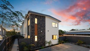  at 3/81 Vodanovich Road, Te Atatu South, Auckland