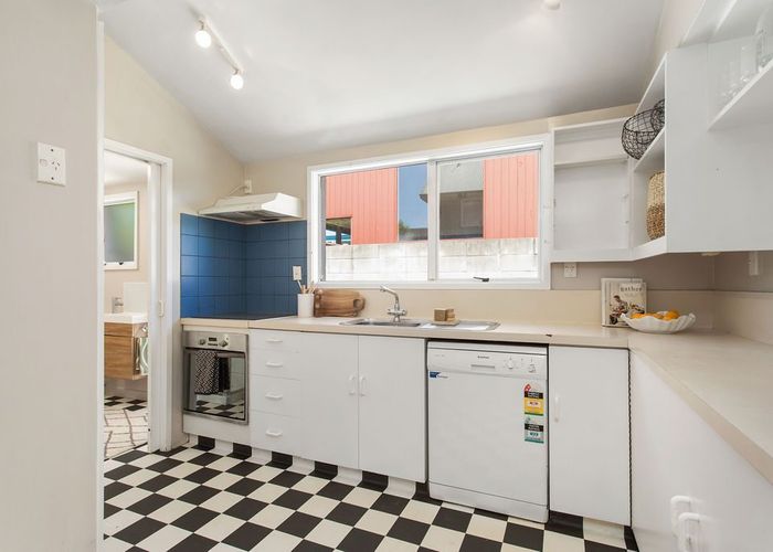  at 4 Peacock Street, City Centre, Christchurch City, Canterbury