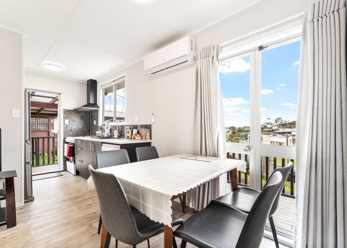  at 4 Beverley Road, Stanmore Bay, Rodney, Auckland