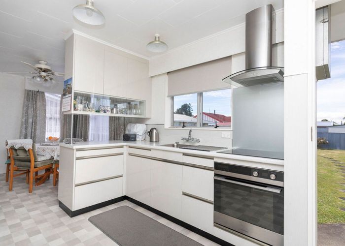  at 10 Madrid Street, Dannevirke, Tararua, Manawatu / Whanganui