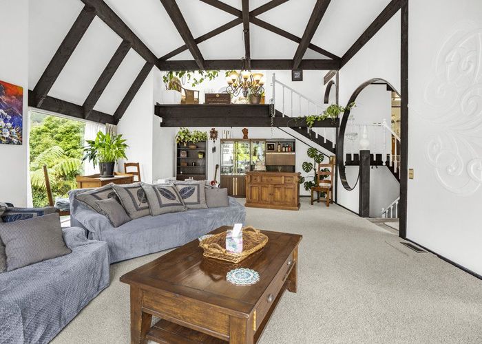  at 454 Stokes Valley Road, Stokes Valley, Lower Hutt
