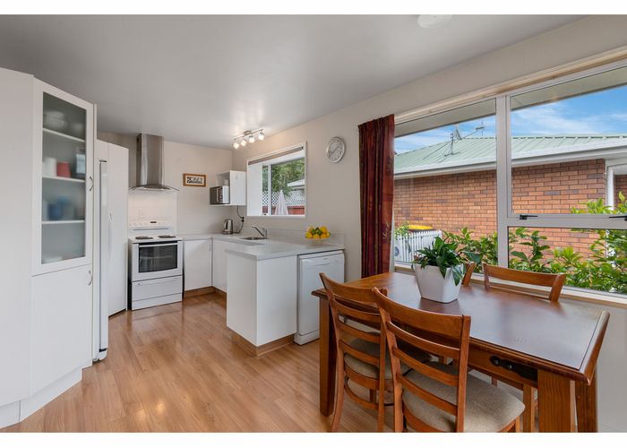  at 2/5 Broadbent Street, Riccarton, Christchurch