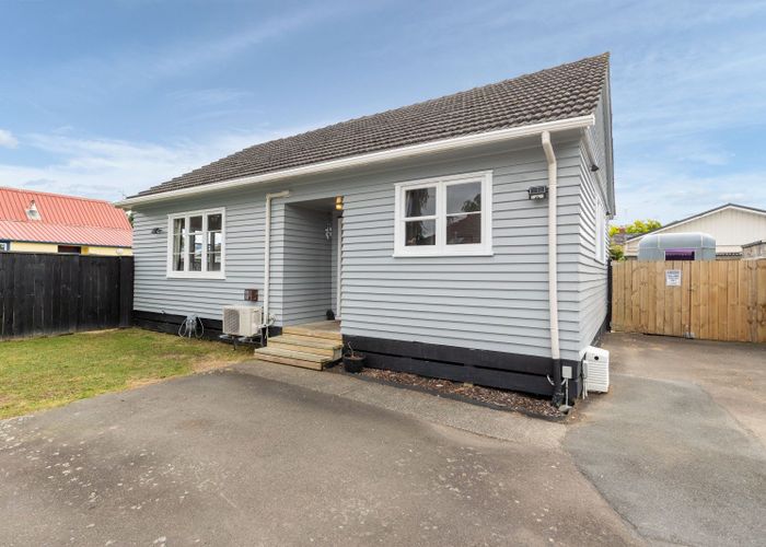 at 7A Mangaroa Hill Road, Maoribank, Upper Hutt