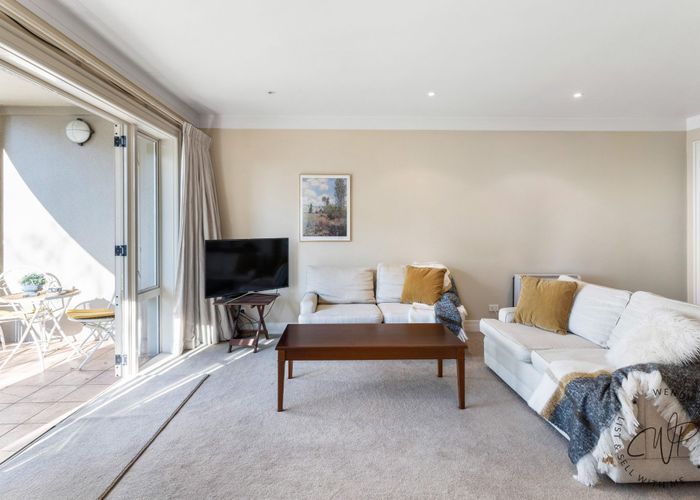  at 1B/18 Joseph Banks Terrace, Remuera, Auckland