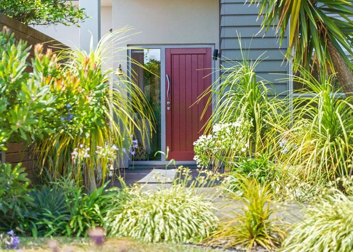  at 35 Simpson Crescent, Raumati Beach, Paraparaumu