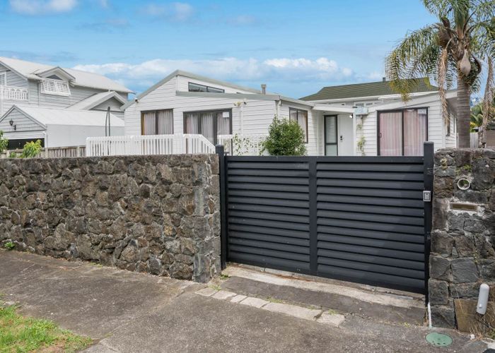  at 3 Highwic Avenue, Epsom, Auckland City, Auckland