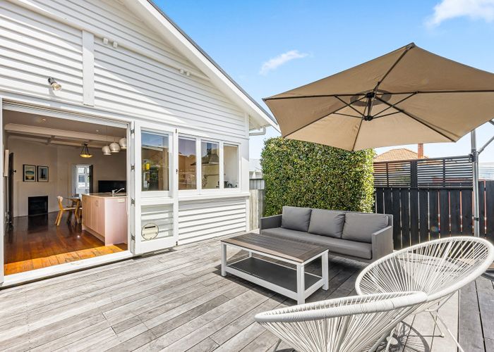  at 7 Montrose Street, Point Chevalier, Auckland