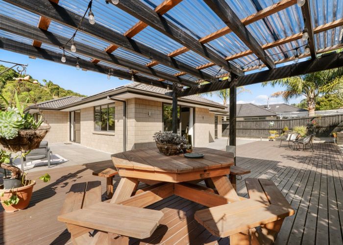  at 274 Lakes Boulevard, Pyes Pa, Tauranga, Bay Of Plenty