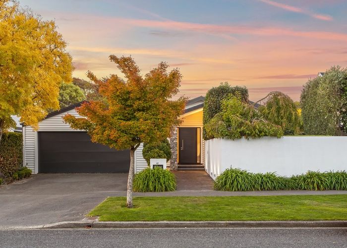  at 27 Rochdale Street, Fendalton, Christchurch City, Canterbury