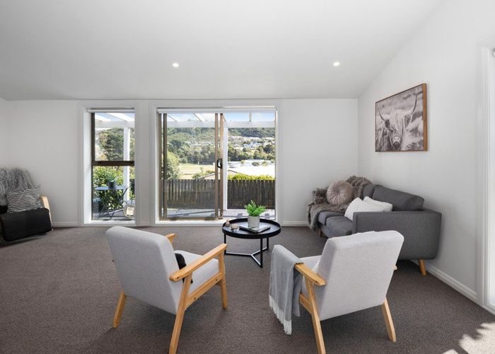  at 3 Ensign Lane, Whitby, Porirua