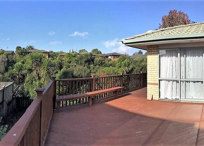  at 27 Wentworth Park, Albany, North Shore City, Auckland