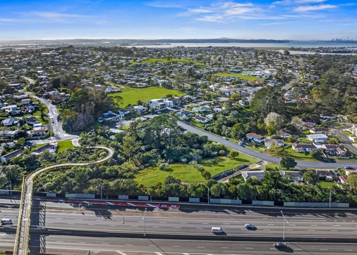  at 5, 7, 9, 11 and 13 Holmes Drive, West Harbour, Waitakere City, Auckland