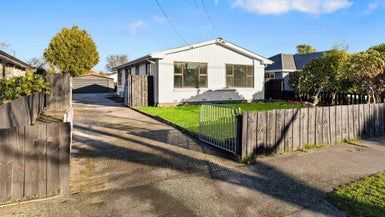  at 17 Banbury Street, Burnside, Christchurch