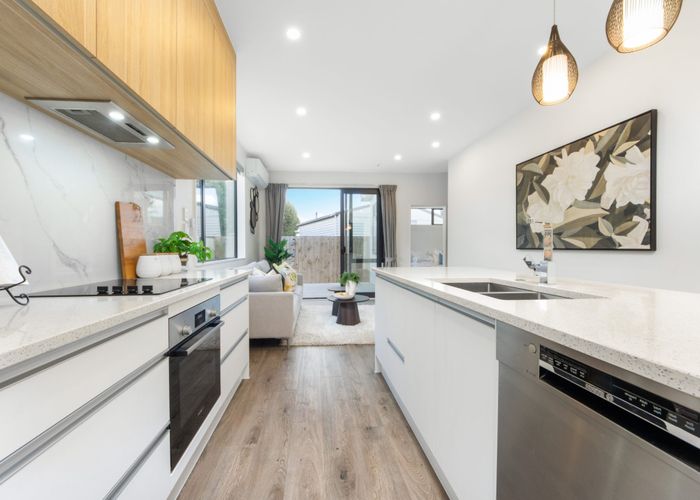  at 96B Botany Road, Botany Downs, Manukau City, Auckland