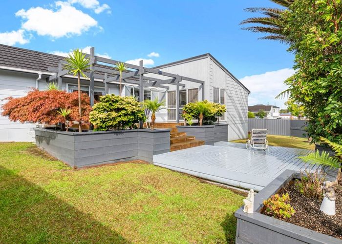  at 106 Aviemore Drive, Highland Park, Auckland