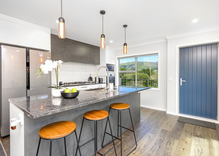  at 162A John Burke Drive, Aotea, Porirua