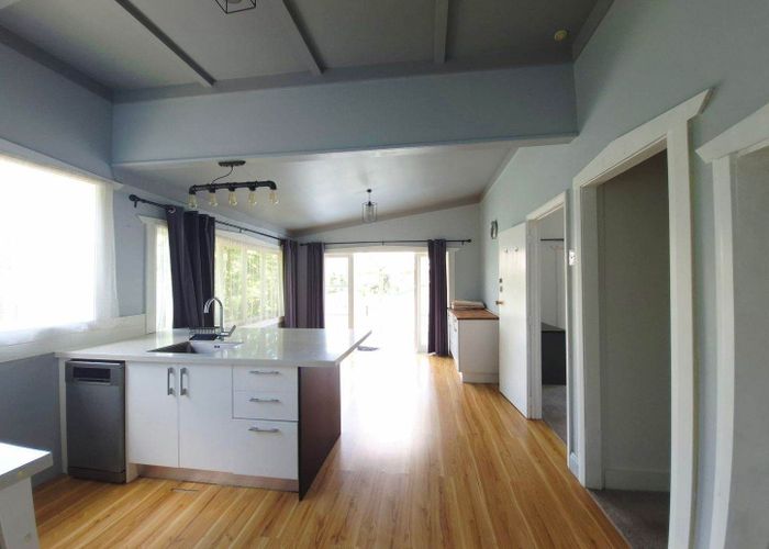  at 3199 Great North Road, New Lynn, Waitakere City, Auckland