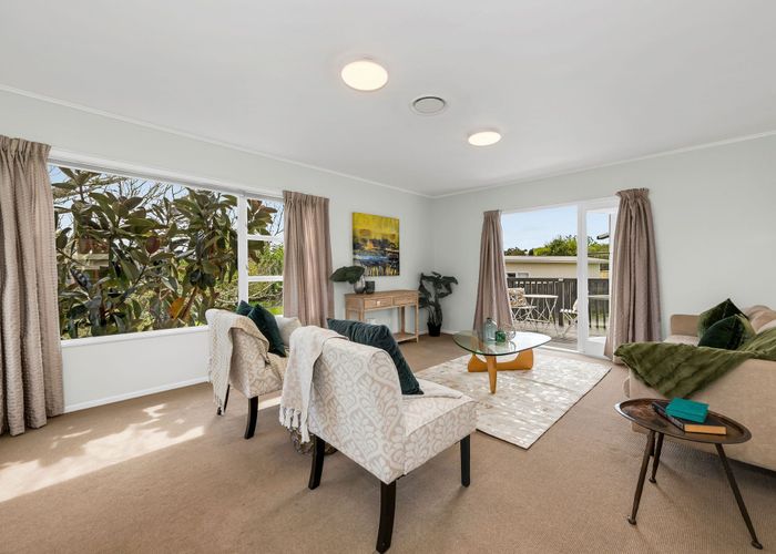  at 45 Blakeborough Drive, Forrest Hill, North Shore City, Auckland