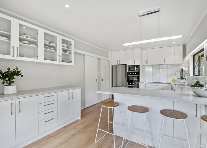  at 8 Terrylyn Drive, Hillcrest, North Shore City, Auckland