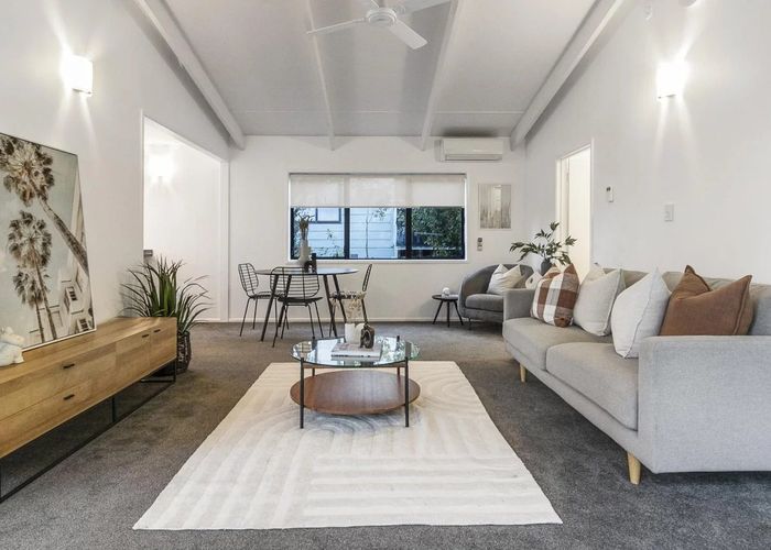 at 3/254 Meola Road, Point Chevalier, Auckland City, Auckland