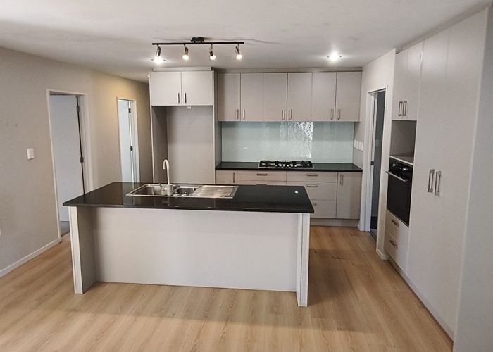  at 68 Bahari Dr, Ranui, Waitakere City, Auckland