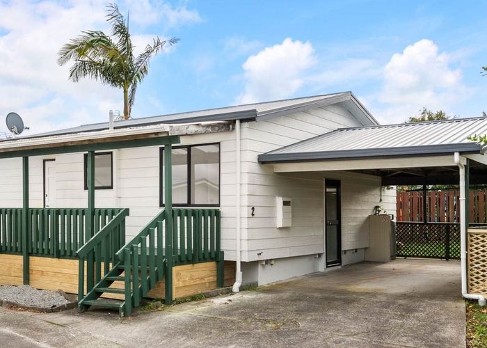  at 2/52 Waitaki Street, Henderson, Auckland