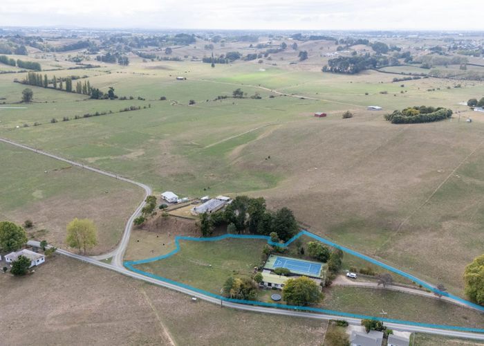  at 2/134 Barrett Road, Temple View, Hamilton