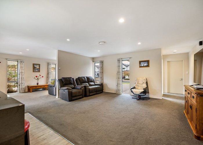  at 8 Albert Sheppard Close, Yaldhurst , Christchurch City, Canterbury
