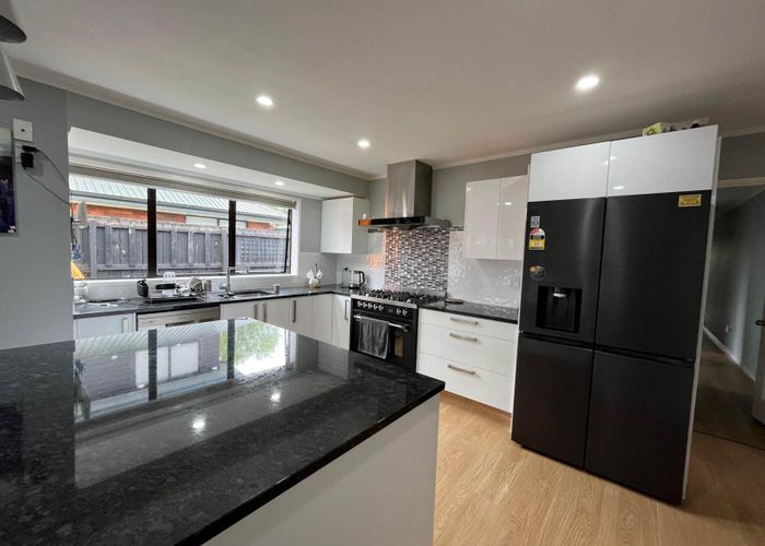  at 146 Walter Strevens Drive, Conifer Grove, Papakura, Auckland