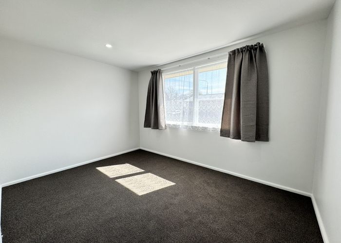  at 2/12 Whiteleigh Avenue, Addington, Christchurch